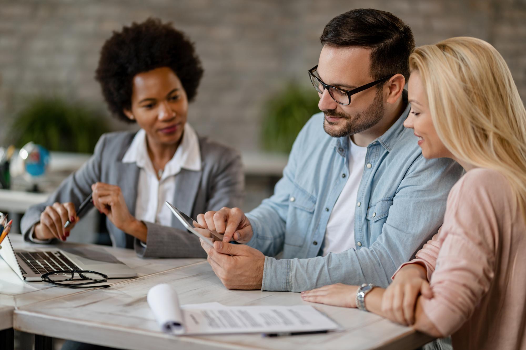 Bankruptcy counsel assisting individuals with debt restructuring and insolvency proceedings